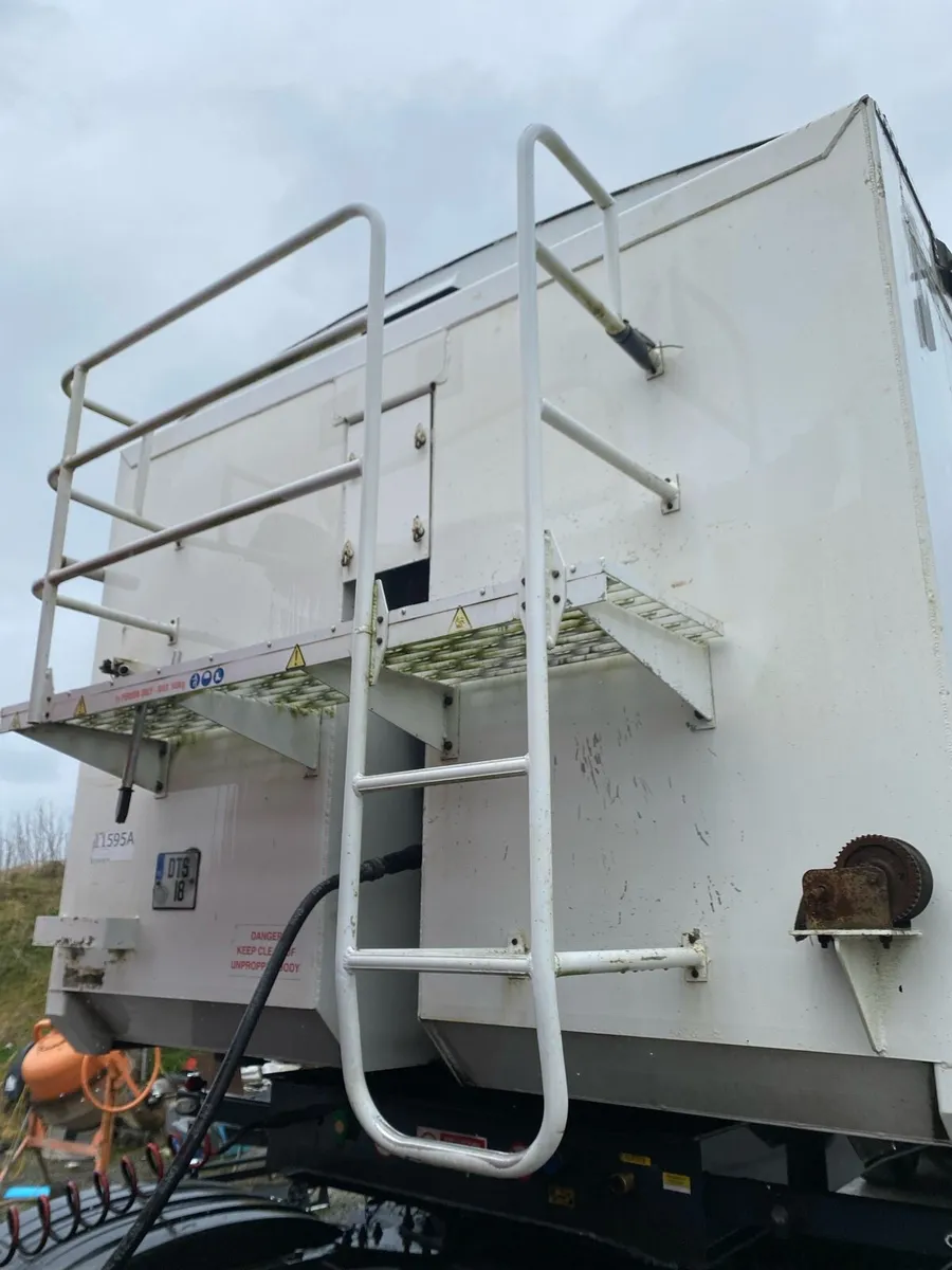 fruehauf 2015 bulk trailer - Image 3