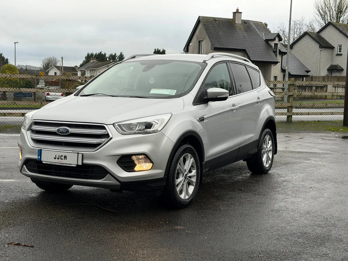 ABSOLUTELY IMMACULATE CREW CAB FORD KUGA - Image 3