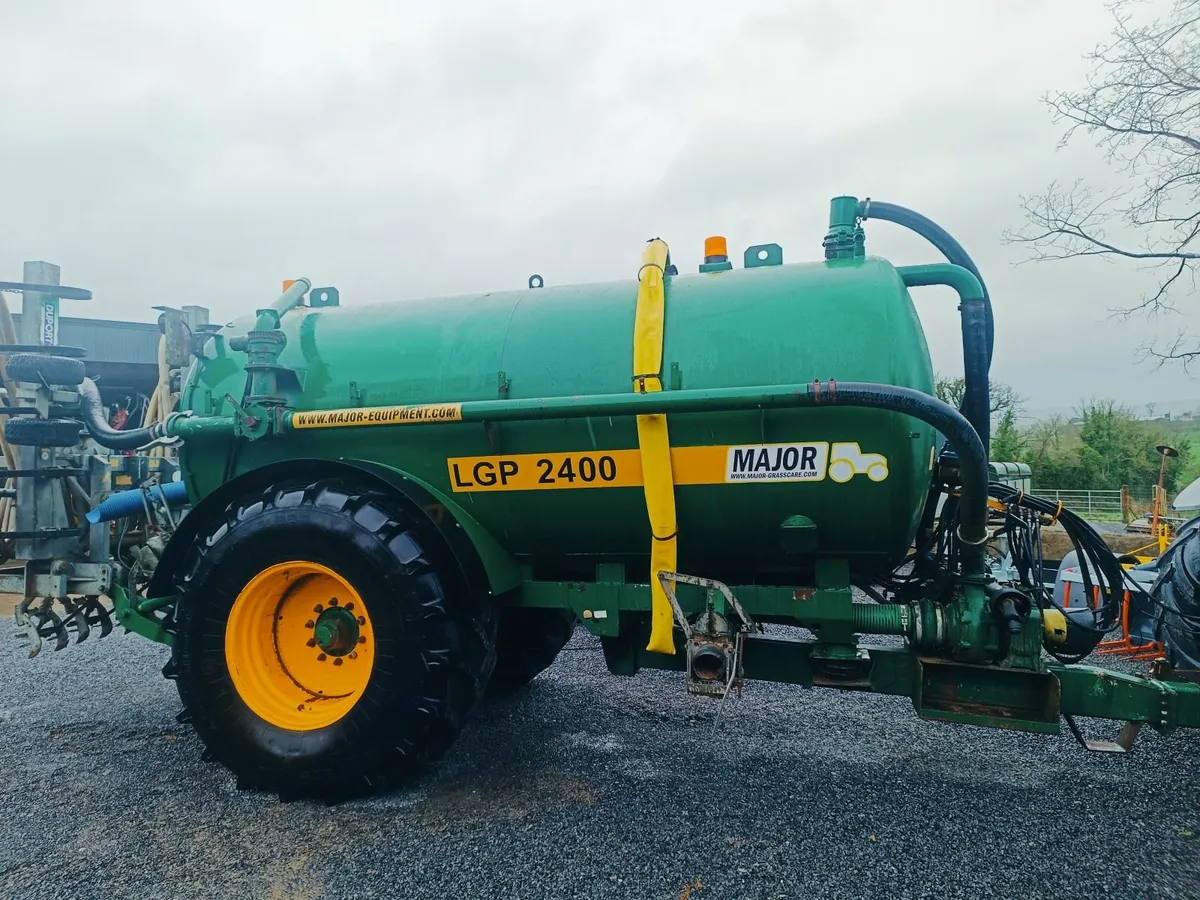 Major 2400 Tanker with Rain gun & Trailing Shoe9 - Image 1