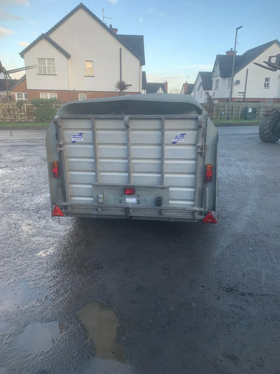 Ifor Williams 10ft sheep trailer - Image 3