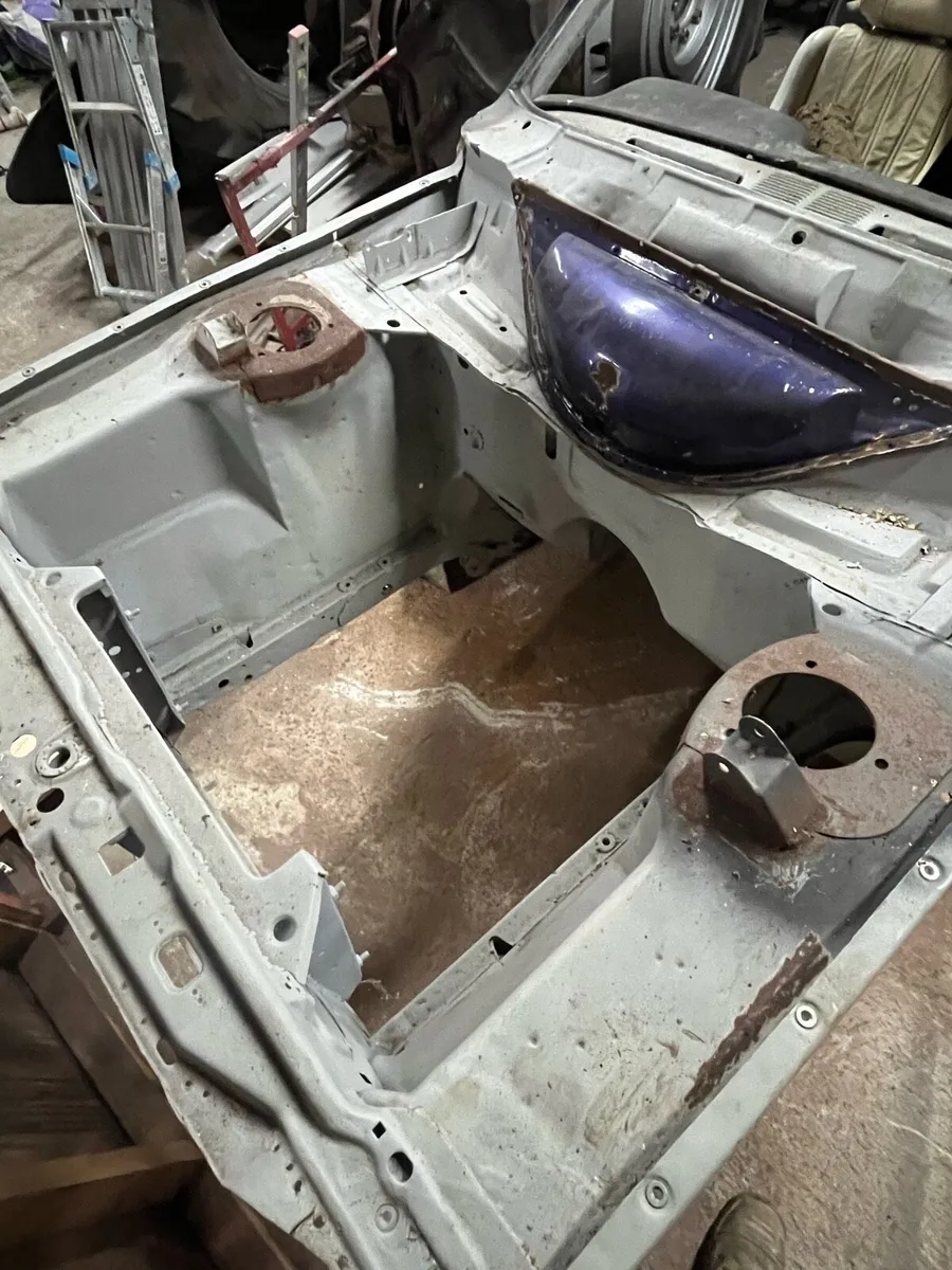 Ford escort rs2000 shell - Image 2