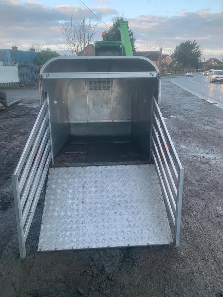 Ifor Williams P6E sheep trailer - Image 3