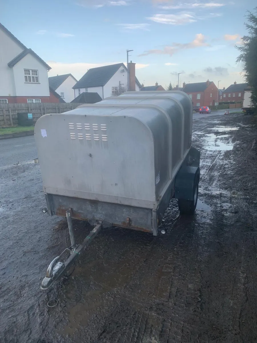 Ifor Williams P6E sheep trailer - Image 1