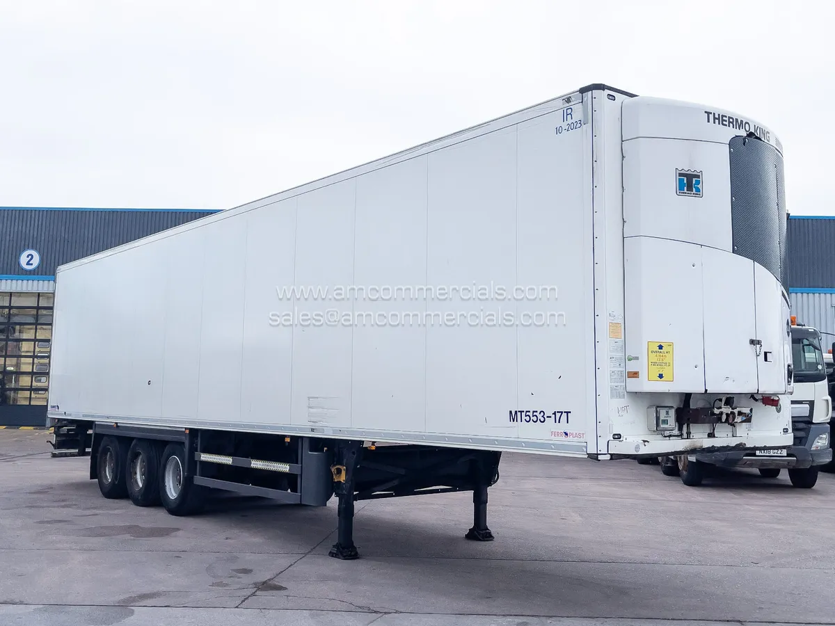 2017 SCHMITZ CARGOBULL TWIN EVAP FRIDGE TRAILER - Image 1