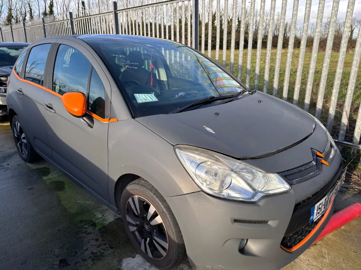 15 C3 1.2 Petrol Auto 38km Drives - Image 2