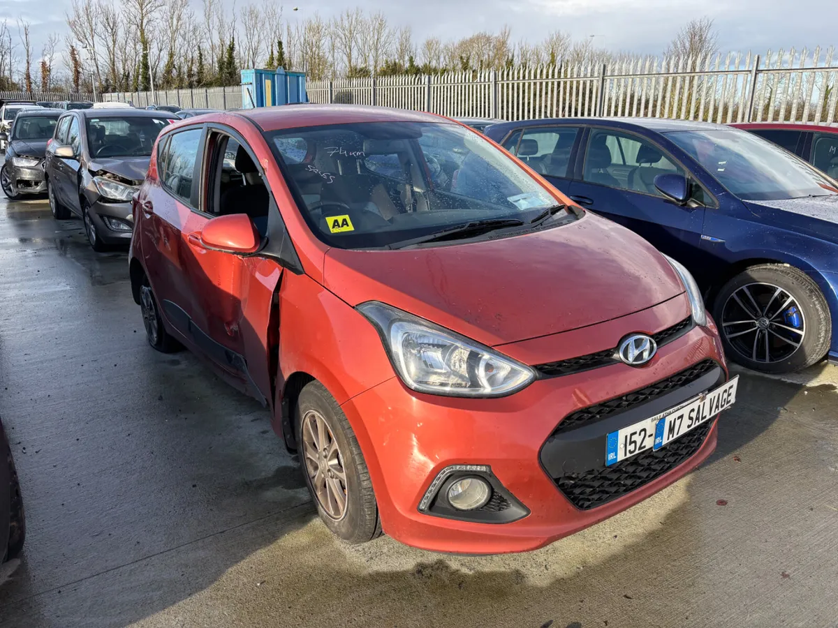 15 i10 Delux 1.0 74km Drives - Image 2