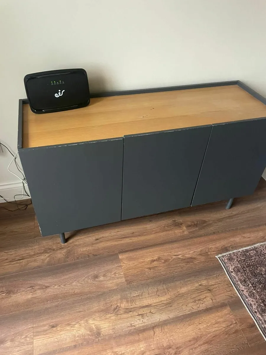 TV Stand and Press - Image 1