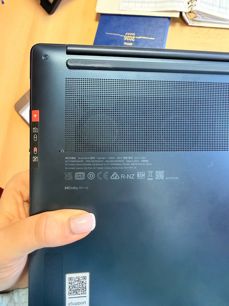 Lenovo Yoga Slim 7 – model 14Q8X9 - Image 2