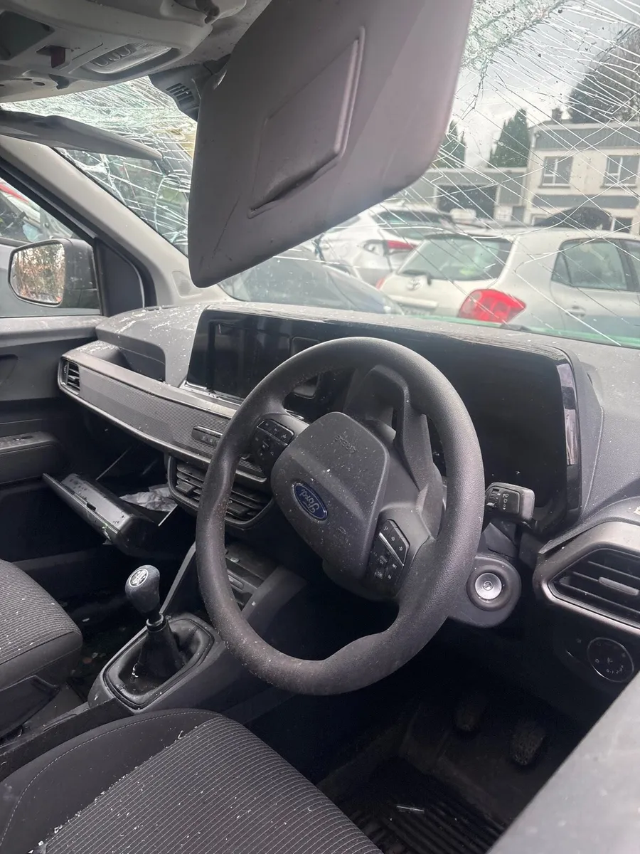 2024 transit connect for breaking - Image 3