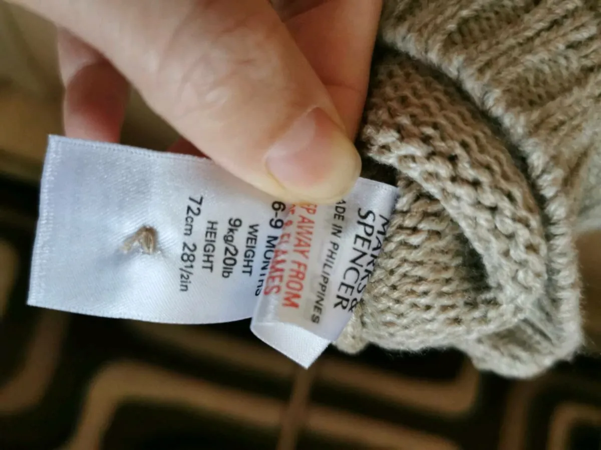 Baby sweater - Image 2