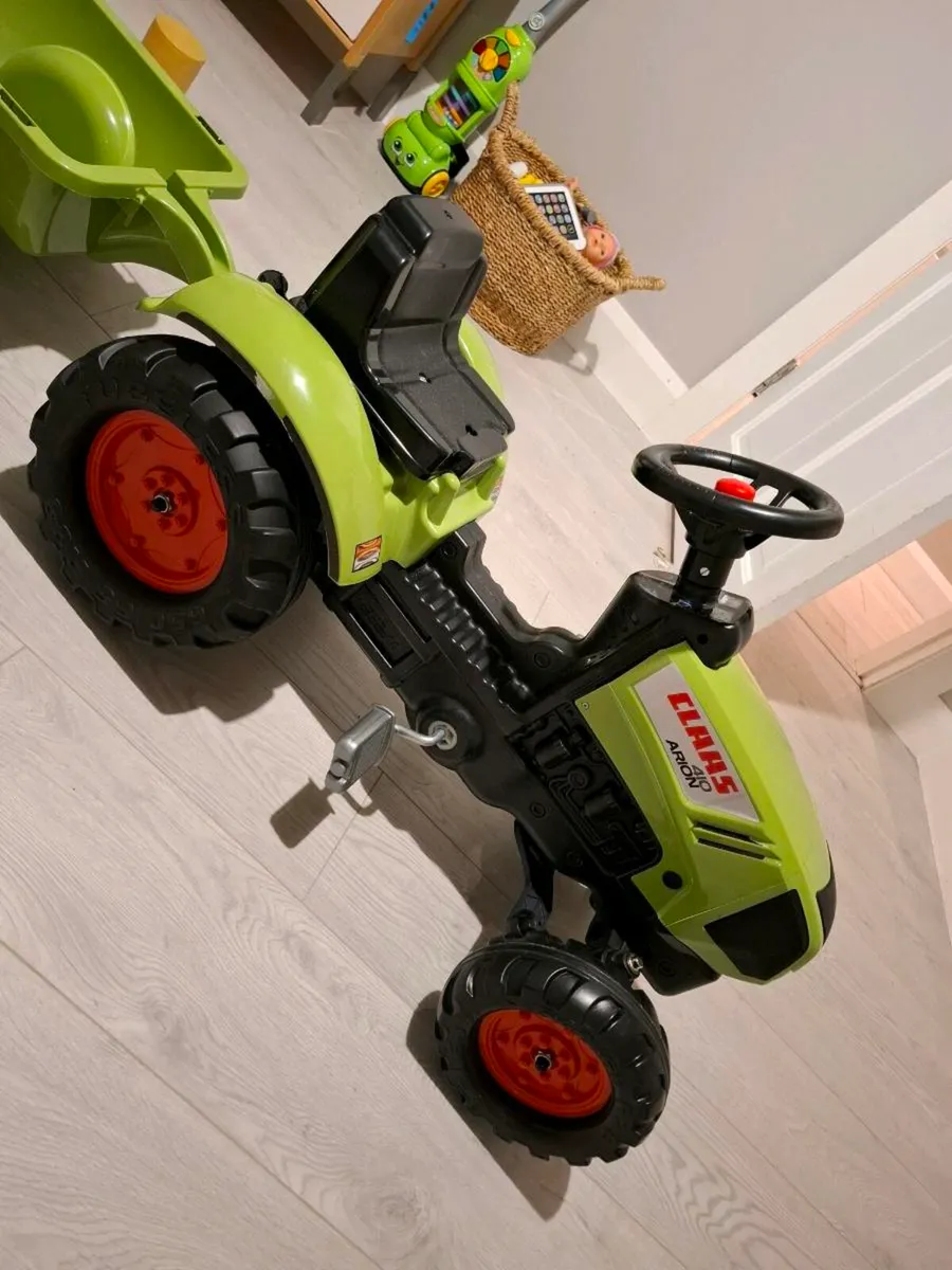 Claas tractor and trailer - Image 4