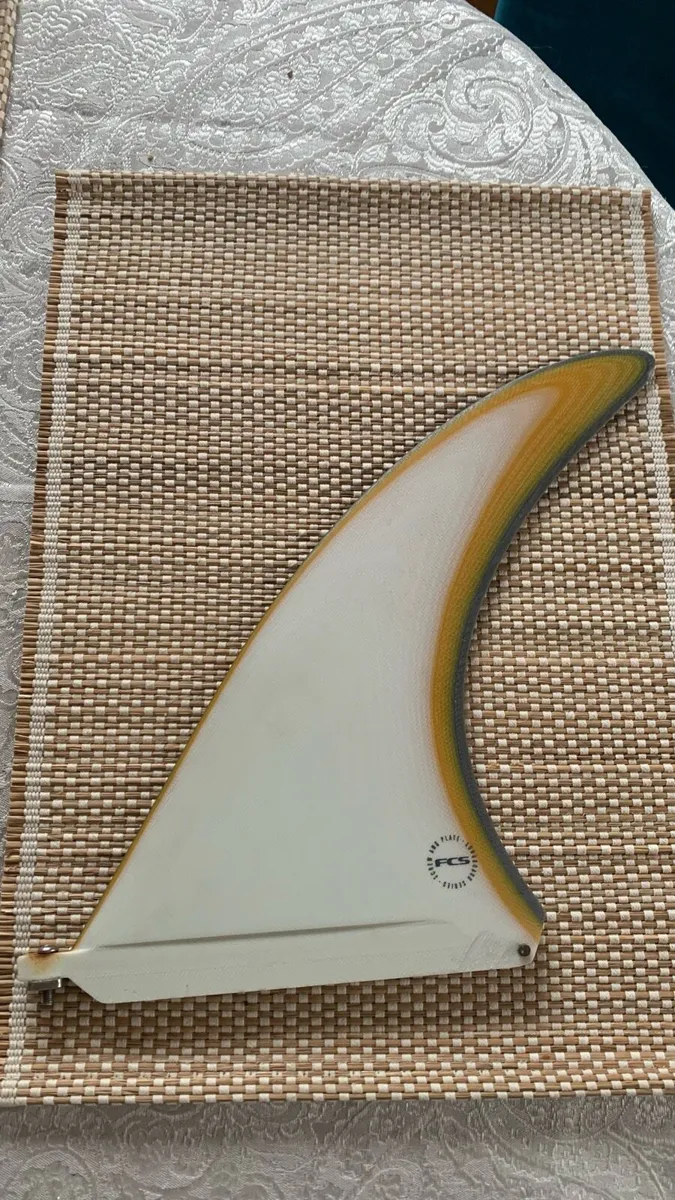 Surfboard Fin - Image 1