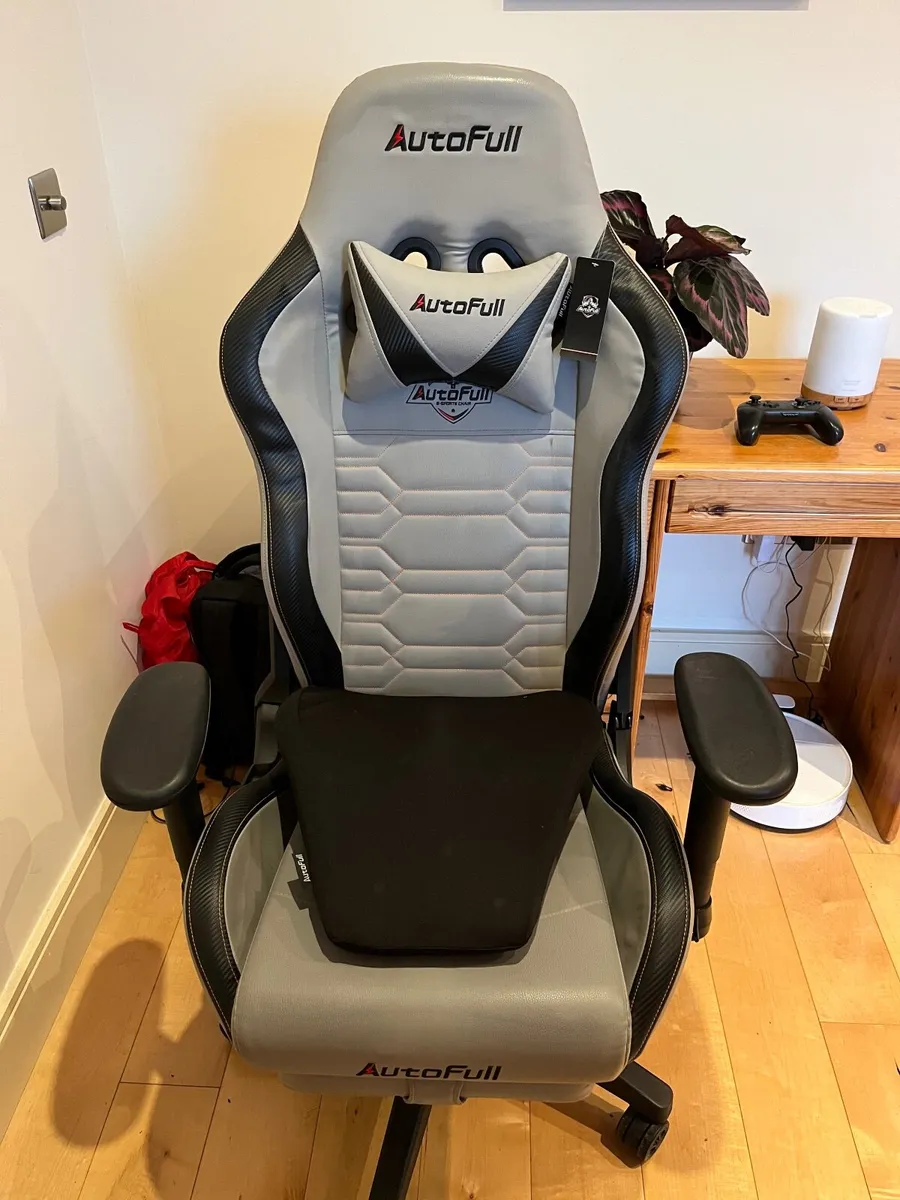 Autofull Gaming Chair - With Tags - Image 2
