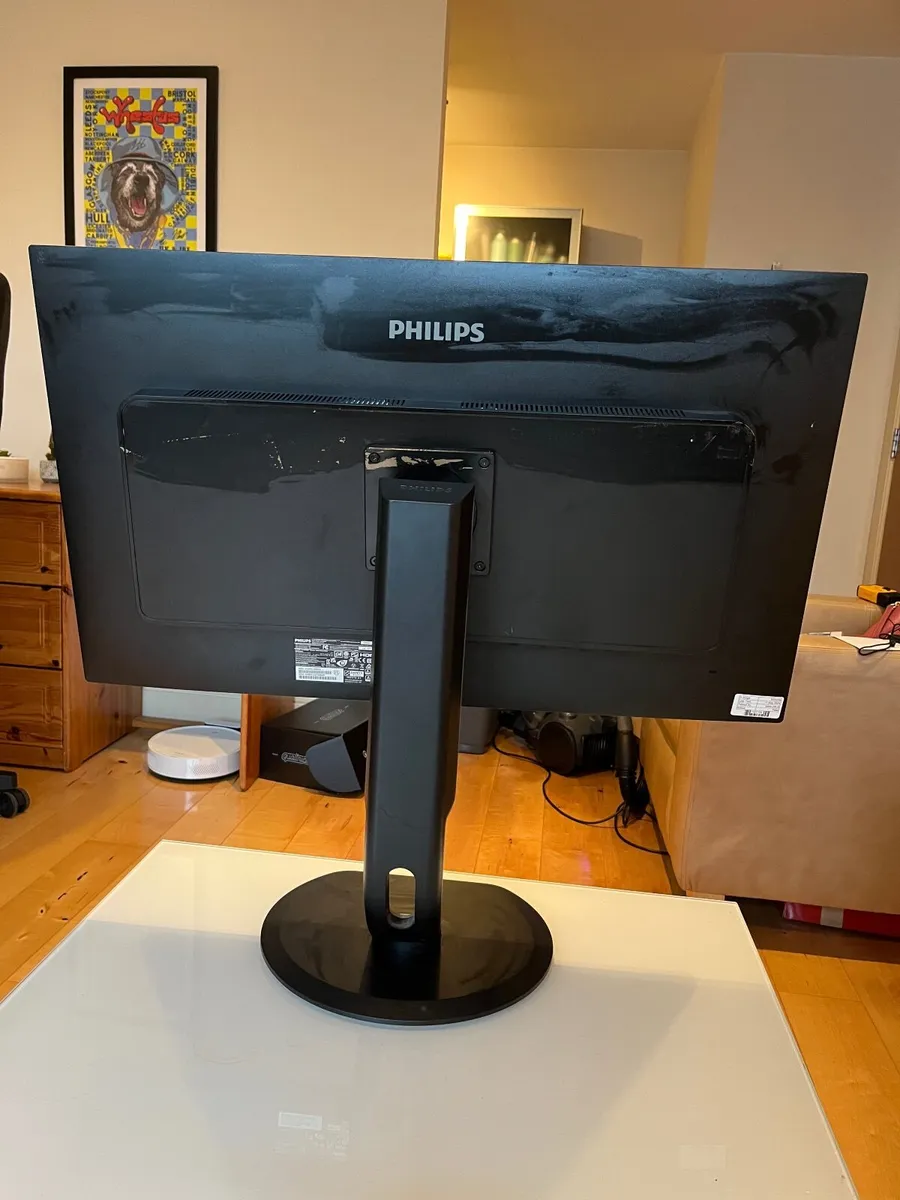 Philips 32” Brilliance 328P Computer Monitor - Image 2