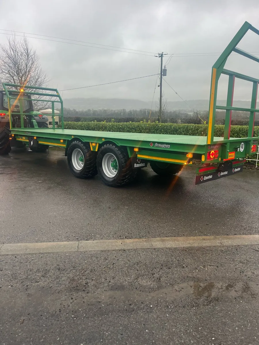 Broughan 28ft bale trailer - Image 1