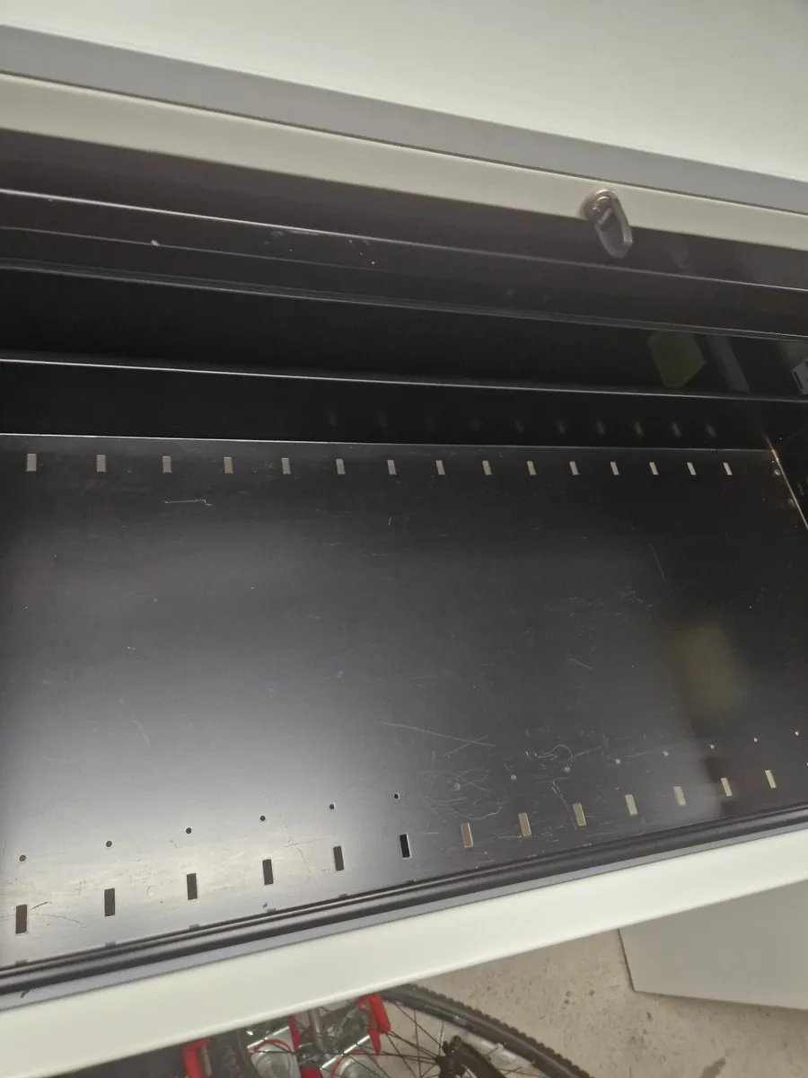 Storage Press Lockable with Key - Image 3