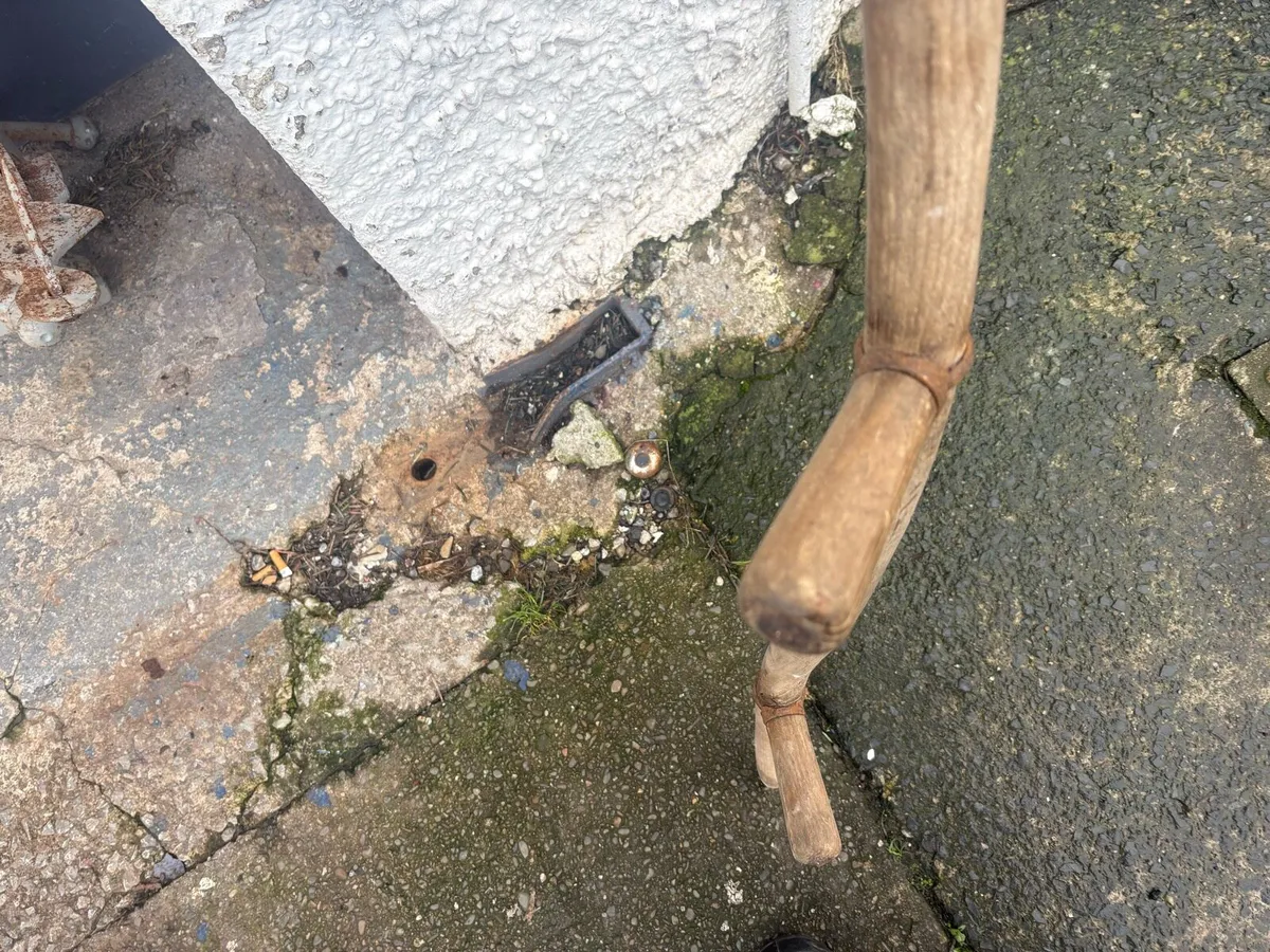 Antique saythes wooden handle - Image 4