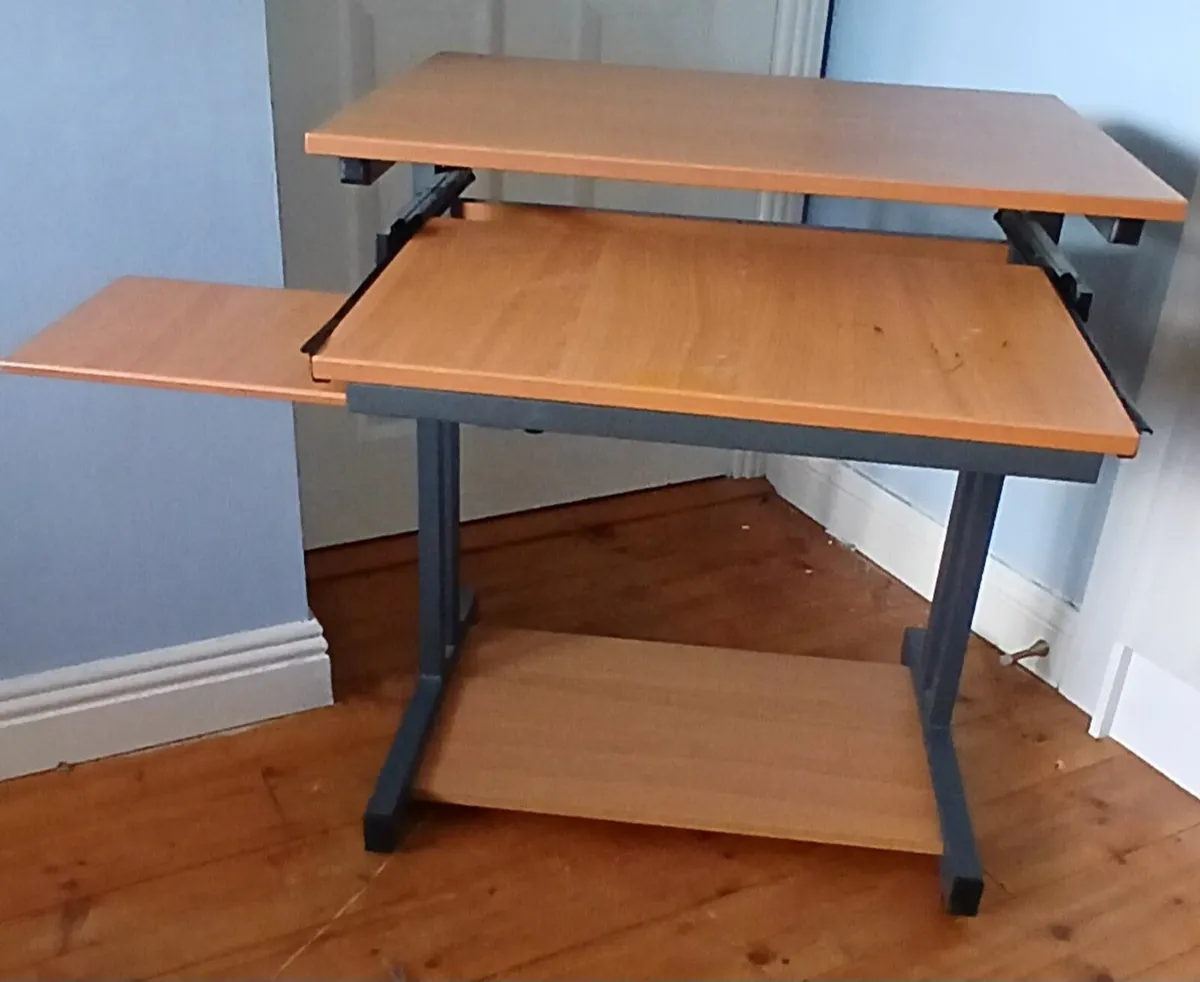 Computer Desk - Image 2