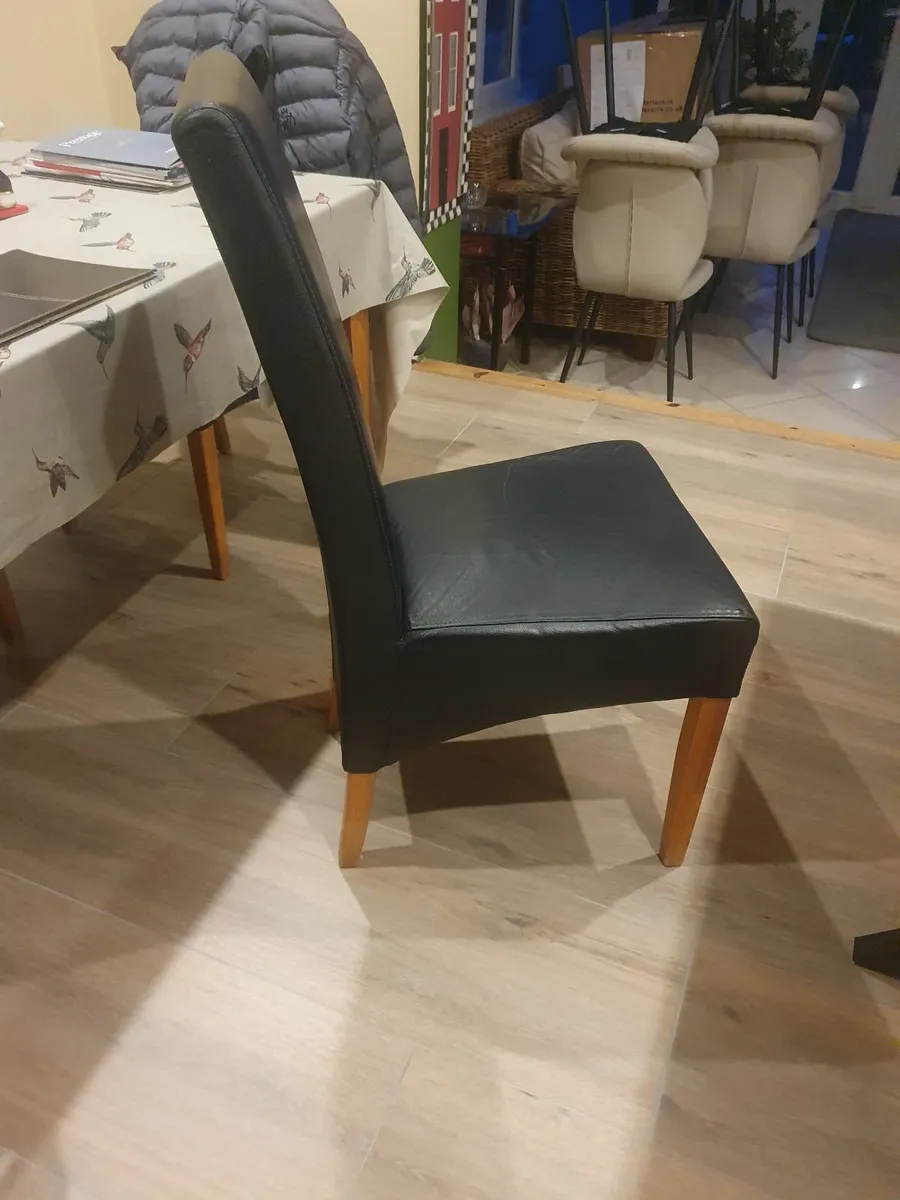 Kitchen table - Image 3