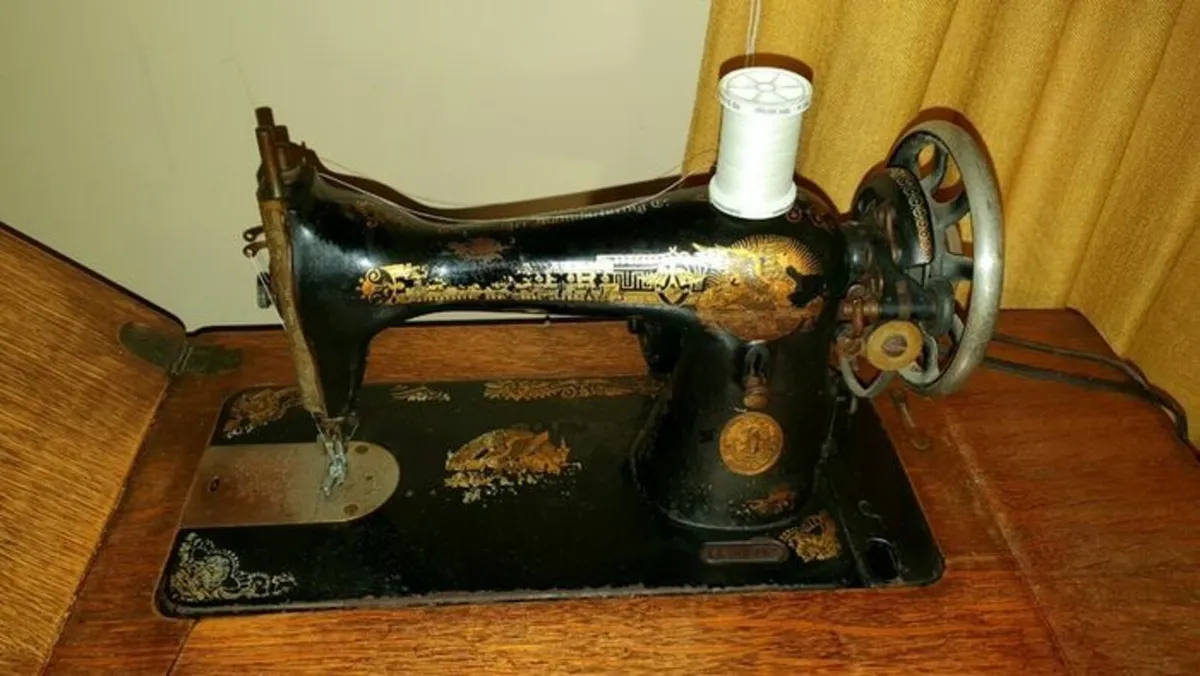 Antique Singer Fifteen K Sewing Machine - Image 1