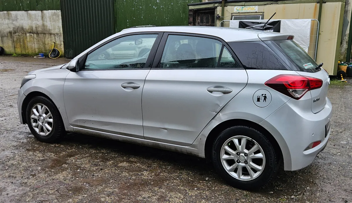 Hyundai i20 2016 162 1.2petrol manual - Image 4