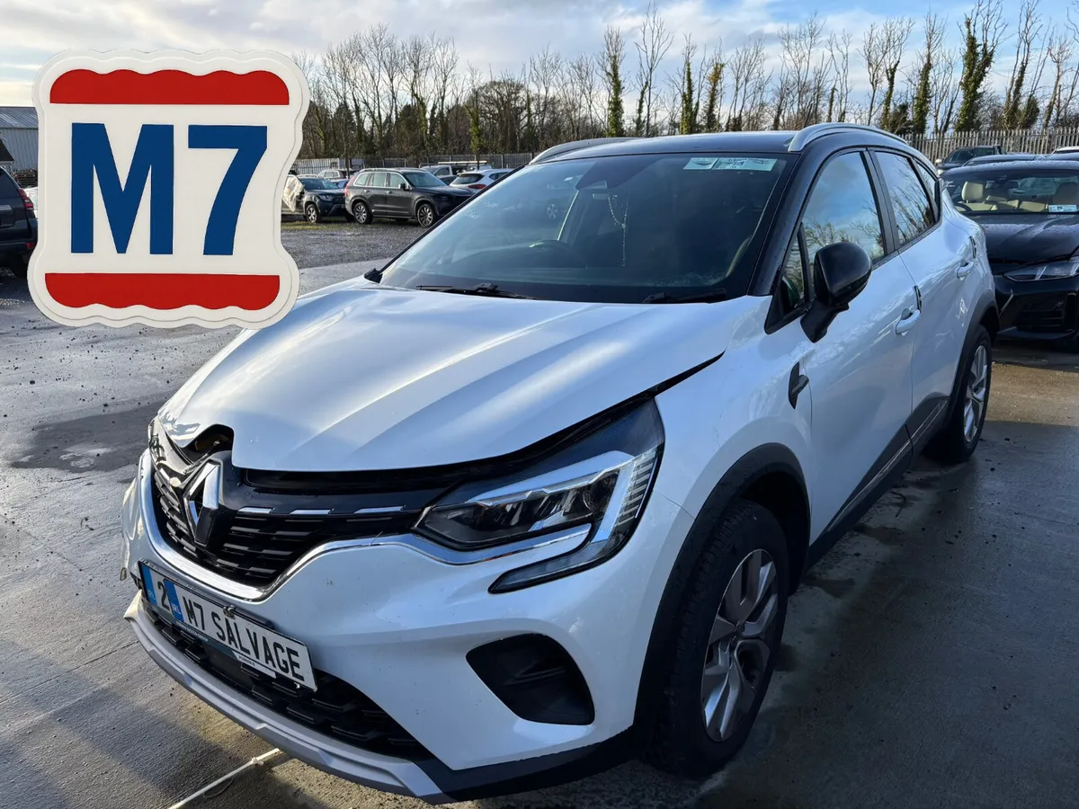 20 Captur Iconic Diesel 64km Drives - Image 1