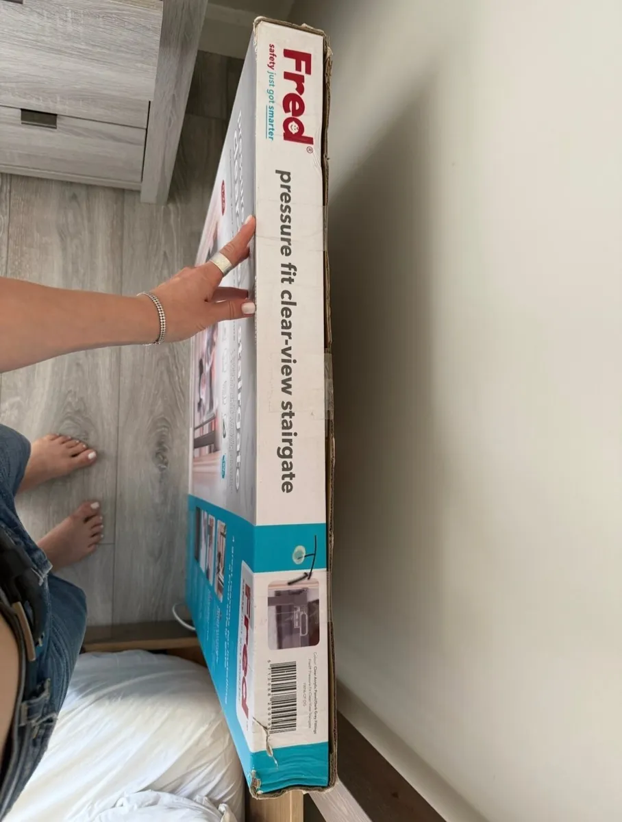 Fred pressure-fit safety stair gate - Image 2