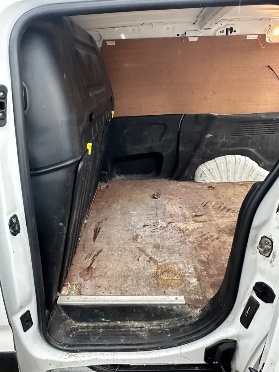 Peugeot Partner 2020 - Image 3