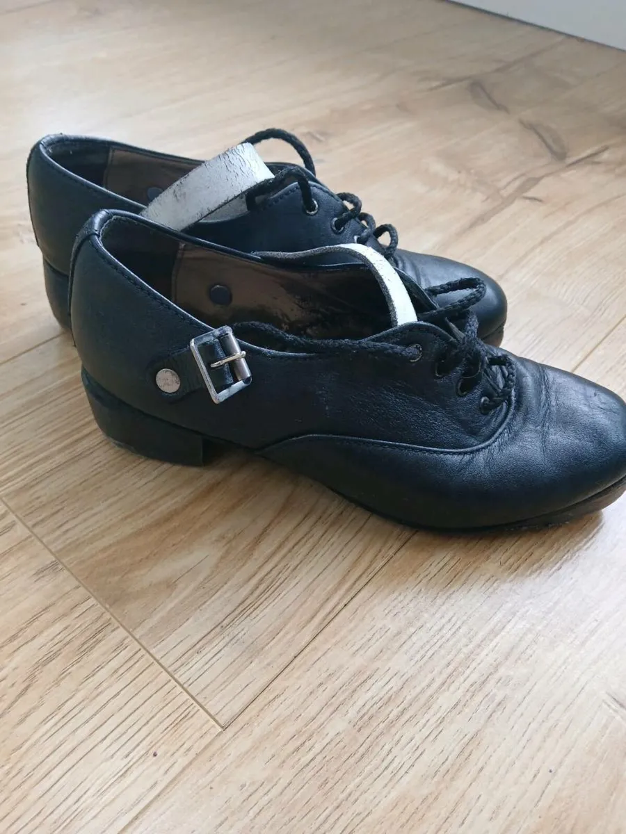 Irish dancing shoes - Image 1