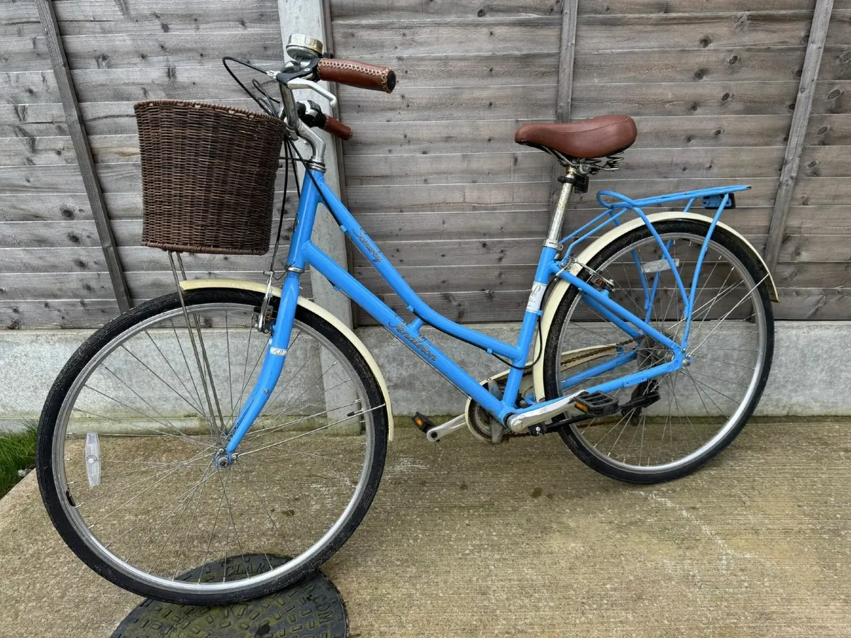 Ladies Bike - Image 2