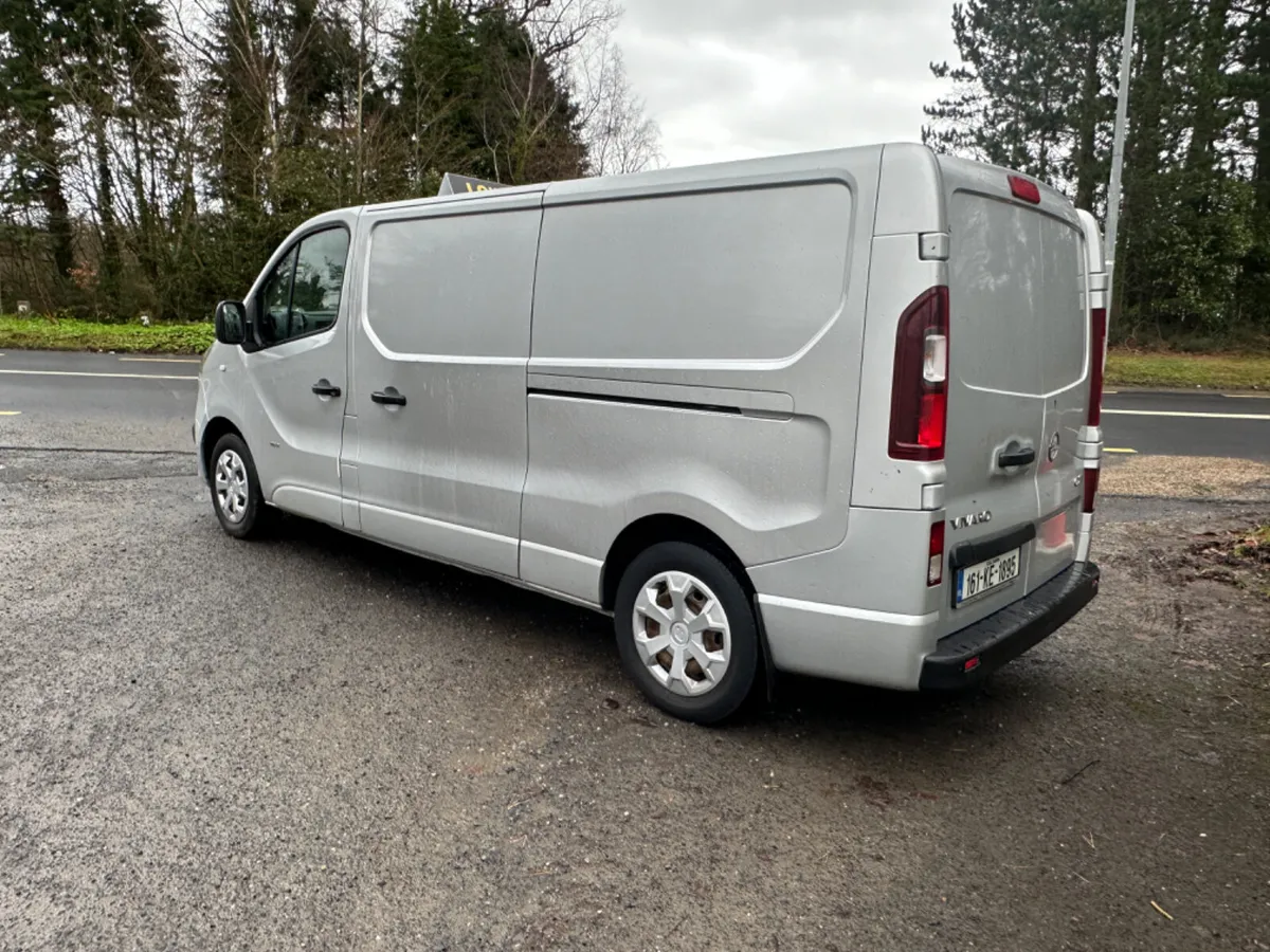 Opel Vivaro 2016 - Image 2