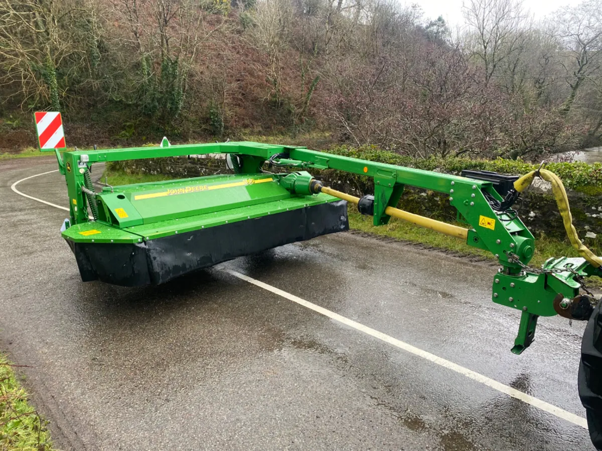 2019 John Deere 1365 Trailed 10FT Mower - Image 1