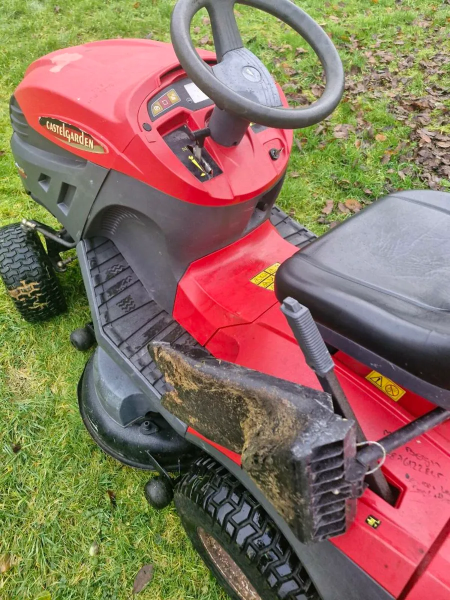Castlegarden ride on mower Delivery available - Image 4