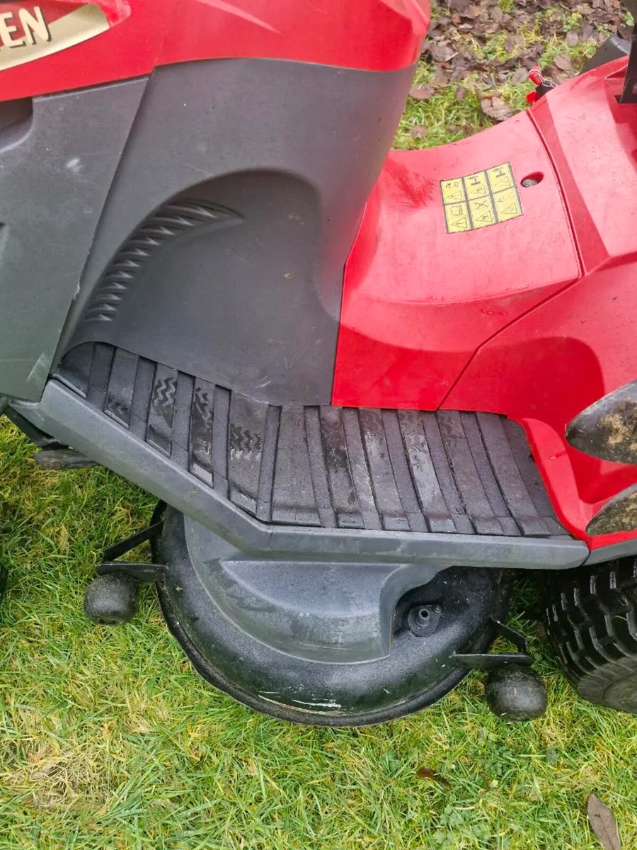 Castlegarden ride on mower Delivery available - Image 3