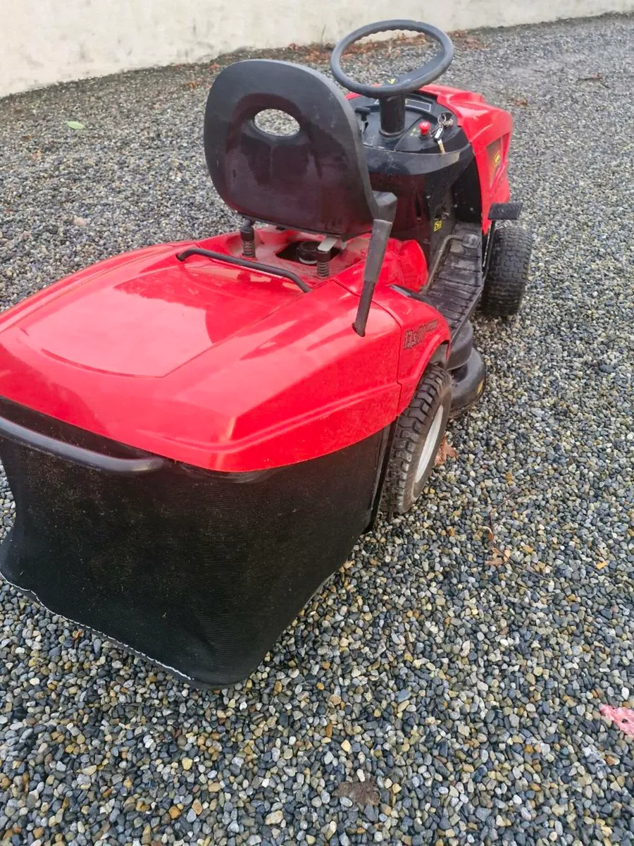 Castlegarden ride on mower Delivery available - Image 2