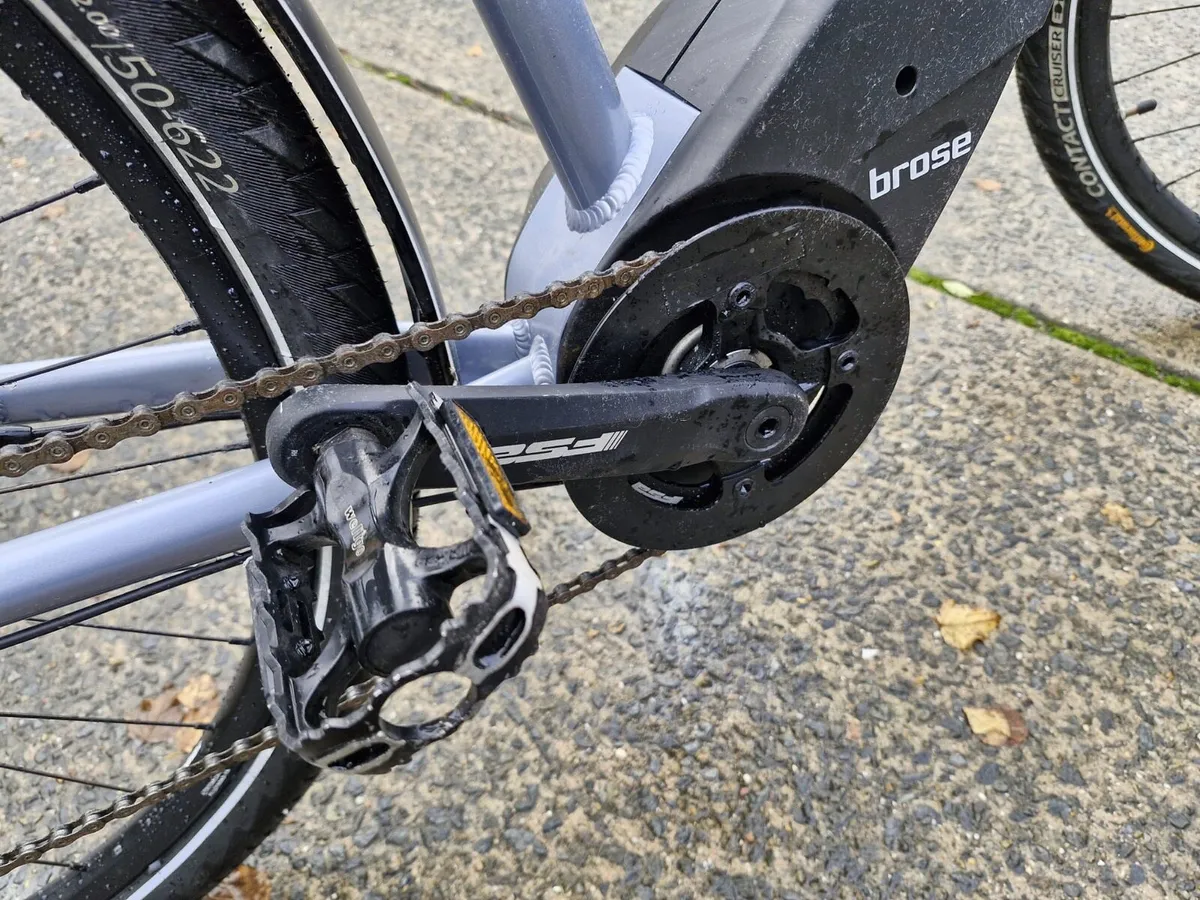 Active Hybrid E Bike BMW - Image 4