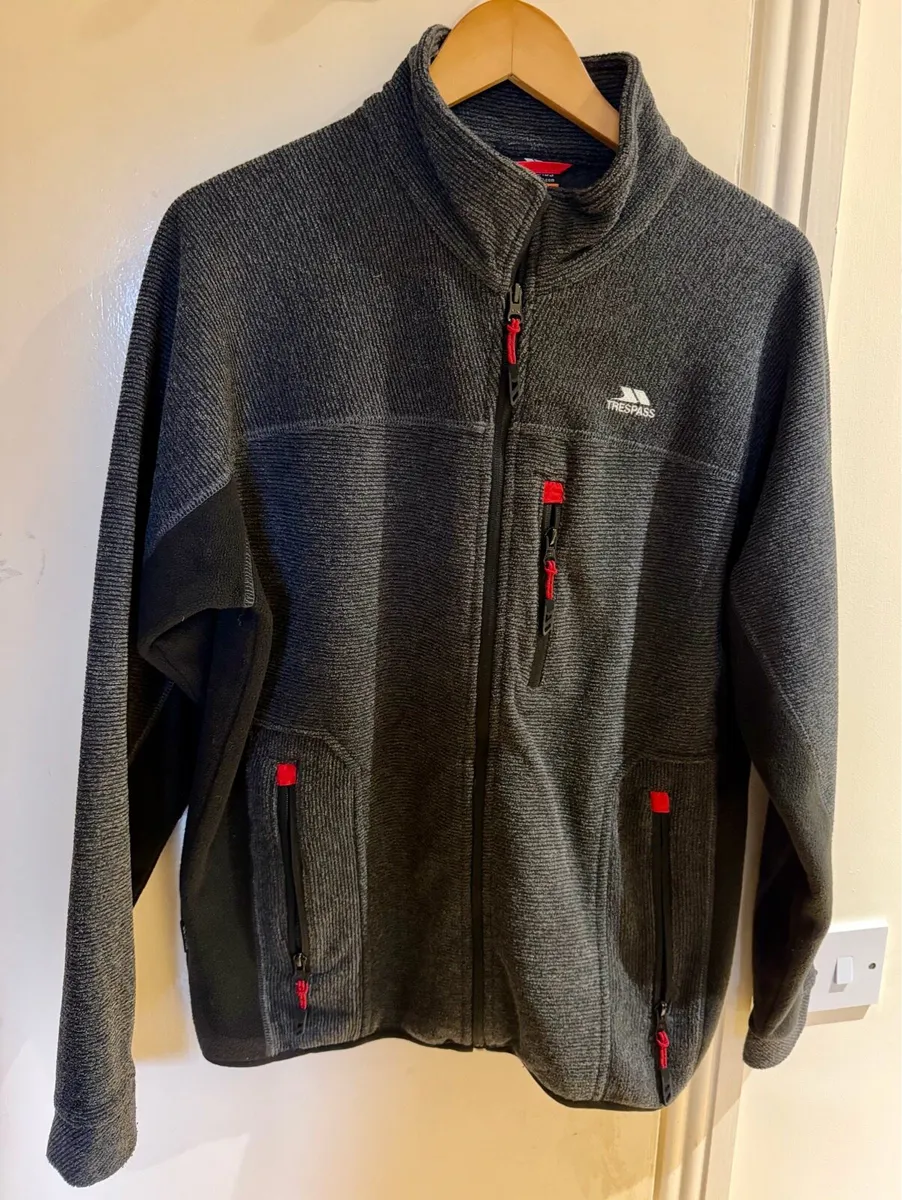 Trespass black jacket - Image 1