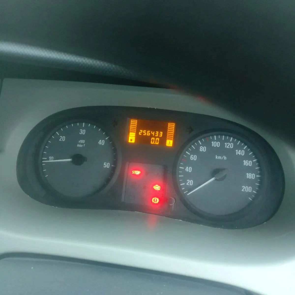 Opel Vivaro - Image 1