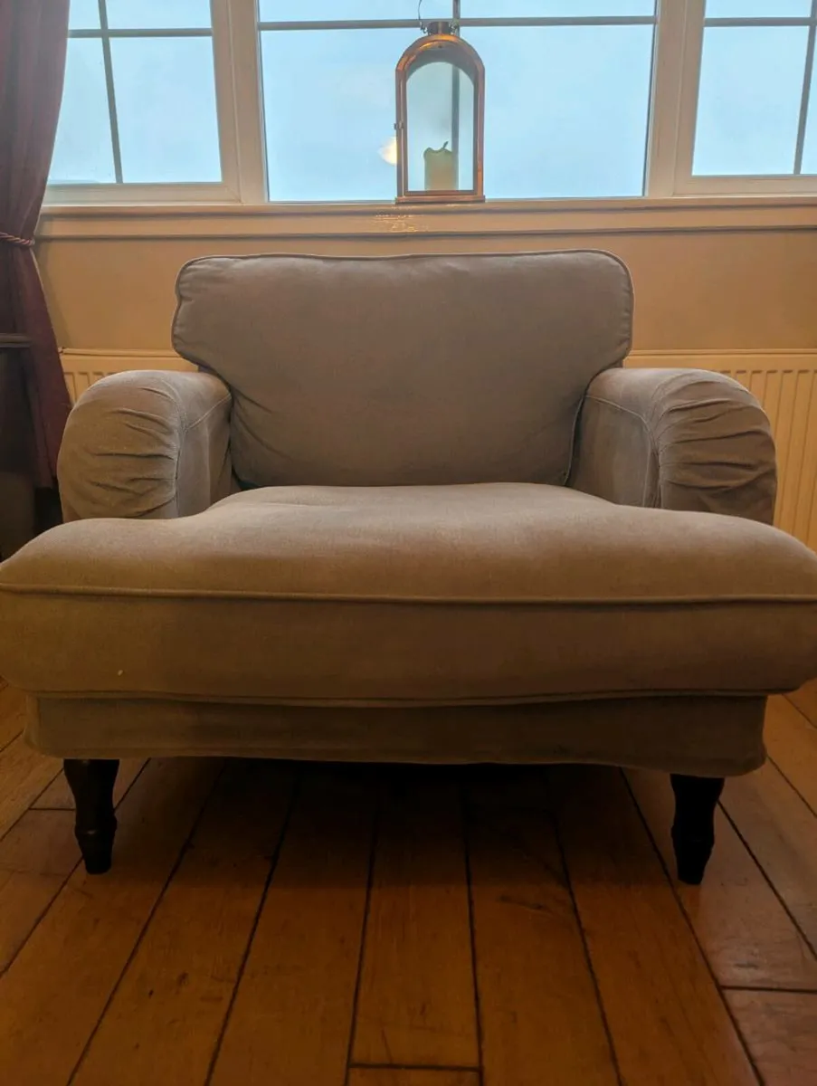 Armchair - Image 1