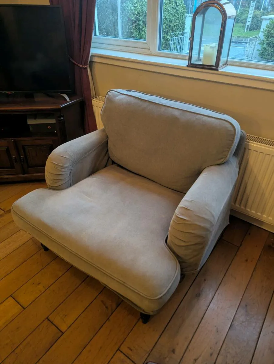 Armchair - Image 2