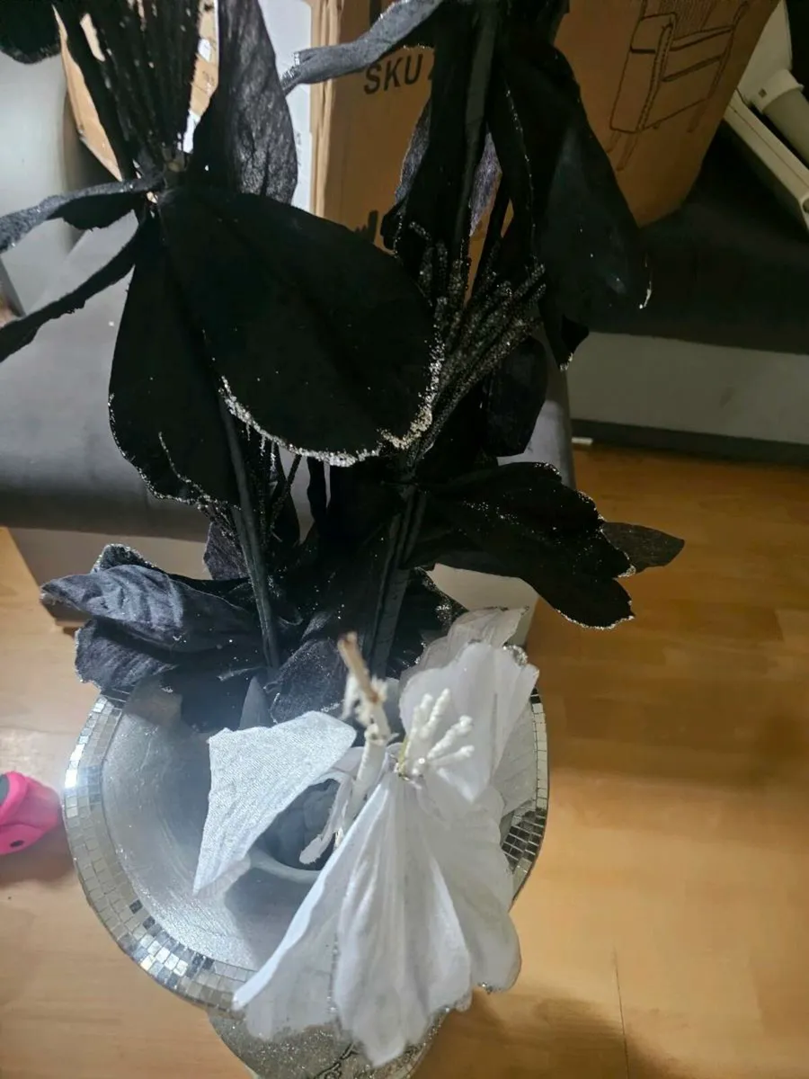 Silver Vase - Image 3