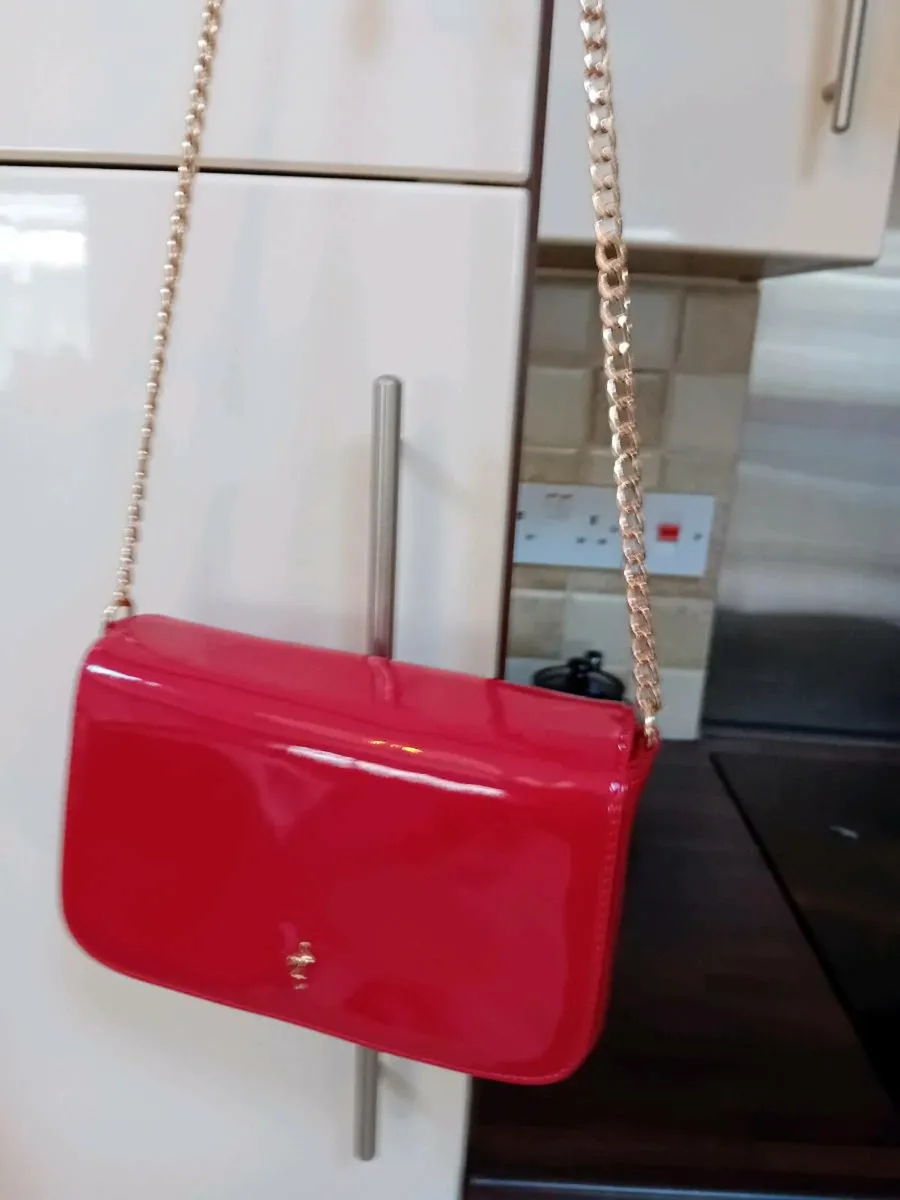 RED HANDBAGS.  X.   2.  NEW - Image 2