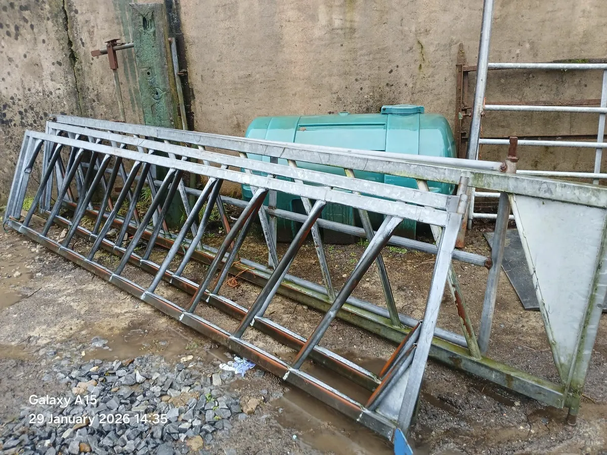 Feed barriers - Image 2