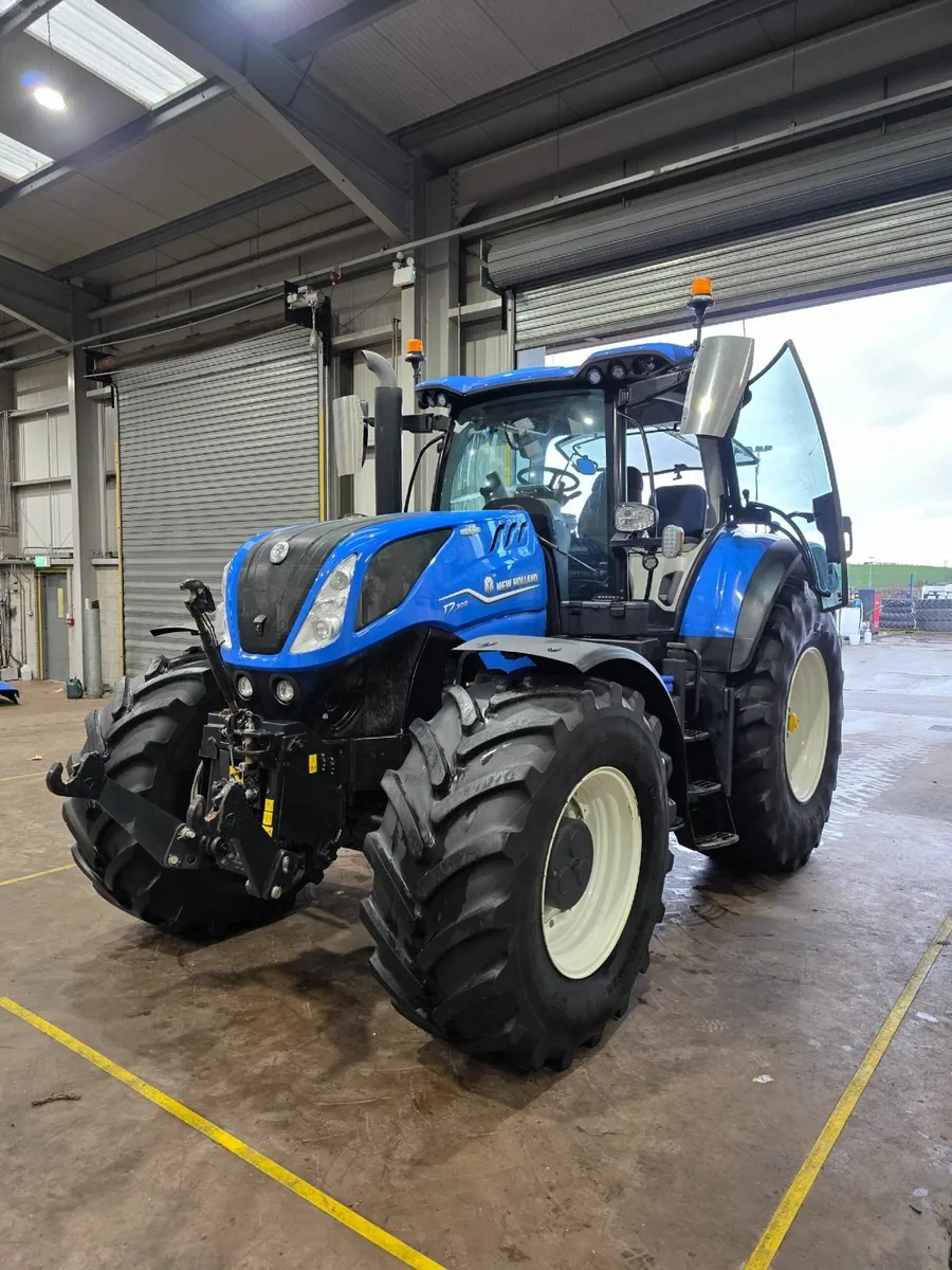 New Holland T7.300 AUTOCOMMAND PLM - Image 3