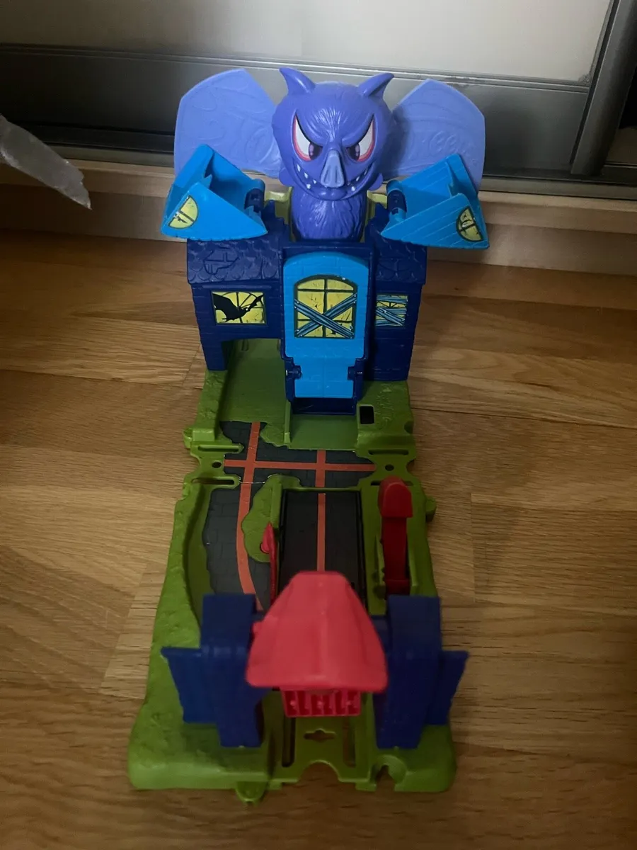 Hot wheels Bat manor attack track - Image 1