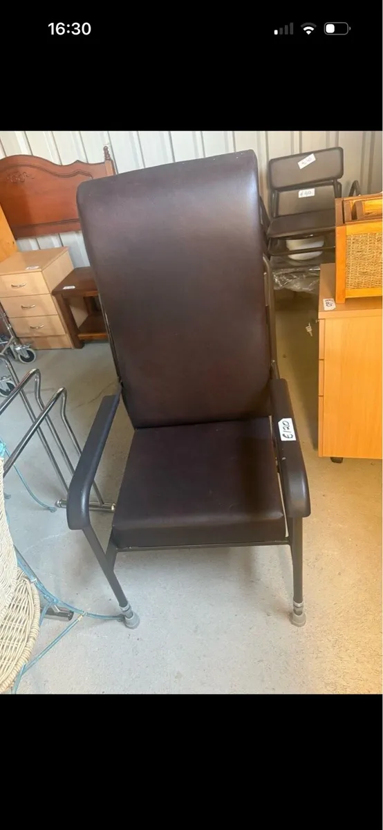 Orthopaedic Chair - Image 1