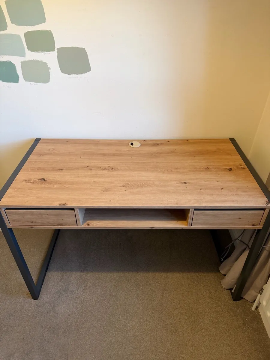 Office Desk - Image 1