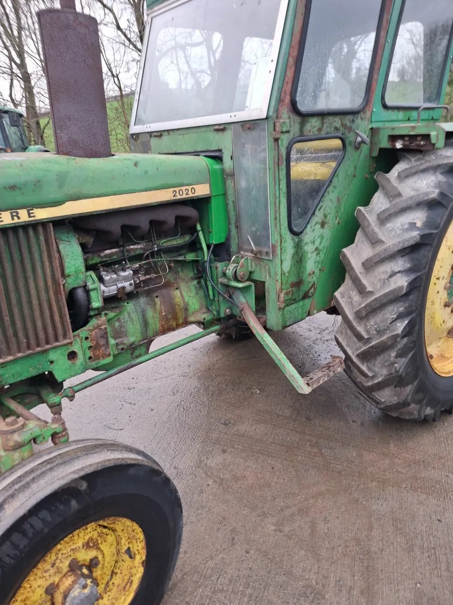 John deere 2020 - Image 1