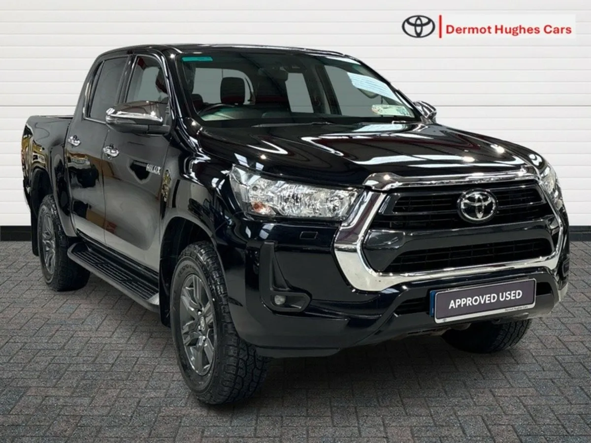 Toyota Hilux 2.4 SR5 DOUBLE CAB 4DR - Image 1