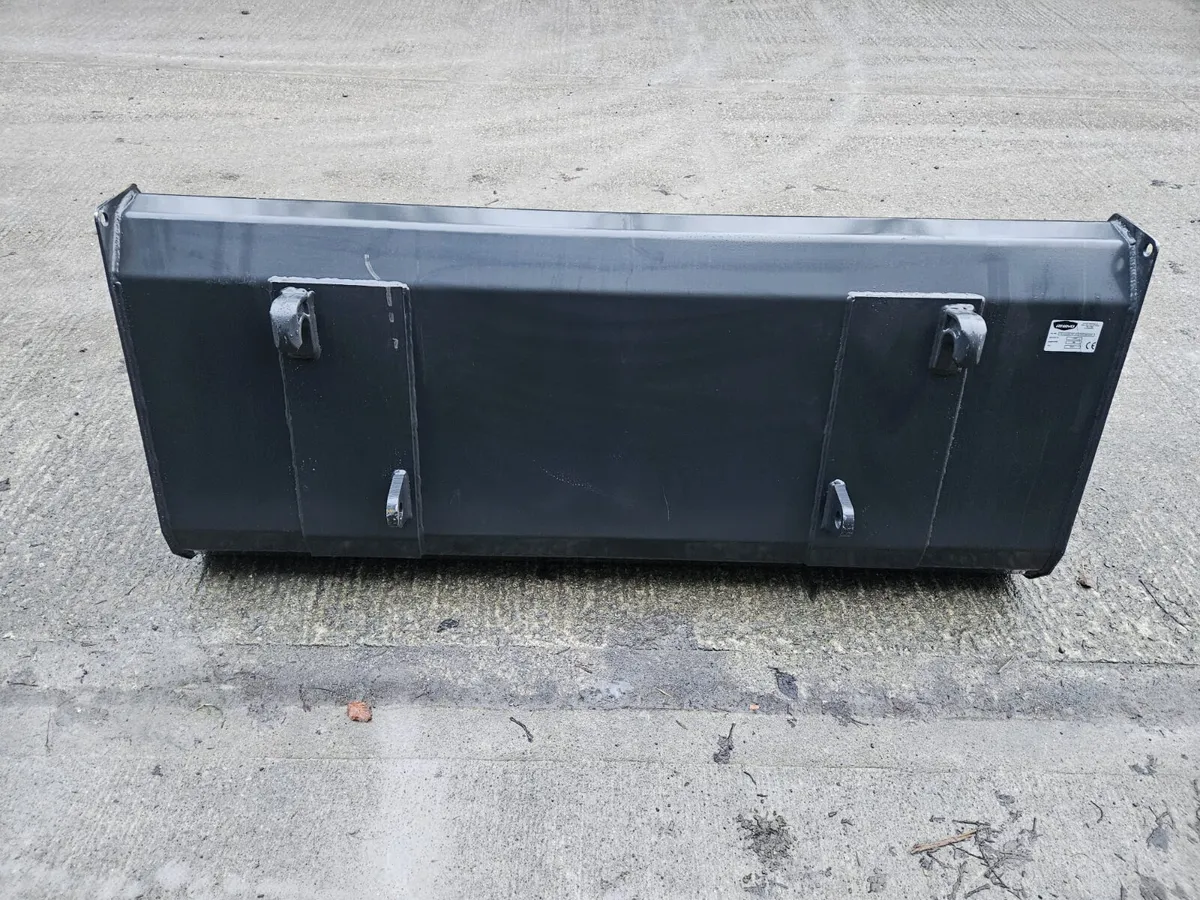 1.6 metre Rhino bucket - Image 3